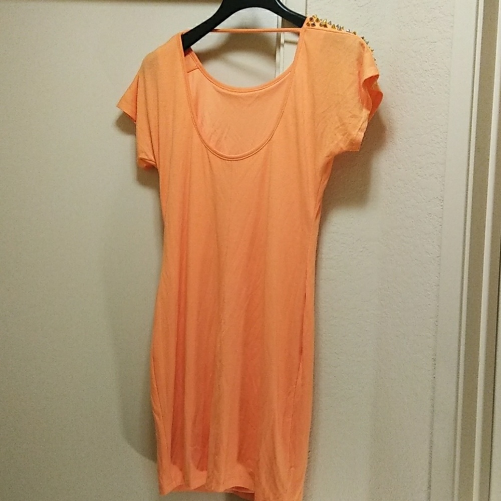 Dress - Picture 4 of 5